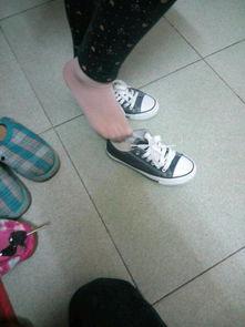 布鞋丝袜女图片,布鞋丝袜女性的时尚演绎