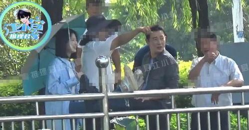 明星压腿视频,轻松解锁舞蹈与瑜伽之美