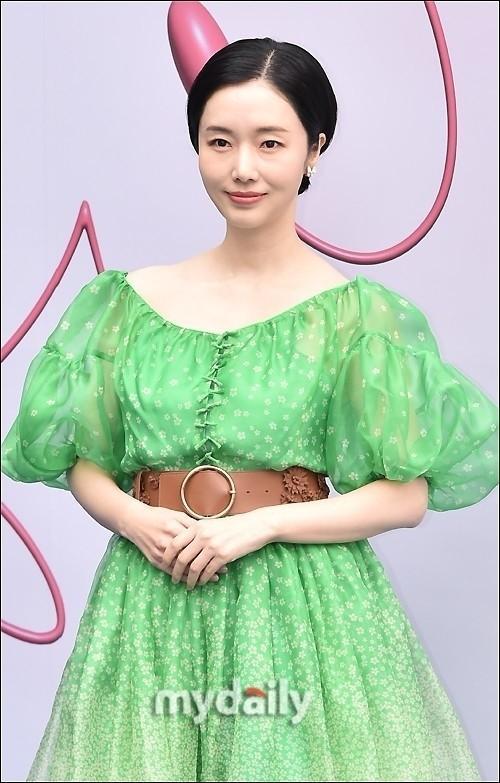 李贞贤和老公的合照,与老公甜蜜合照曝光