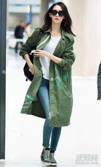 明星军绿色衣服,明星们的时尚军装演绎